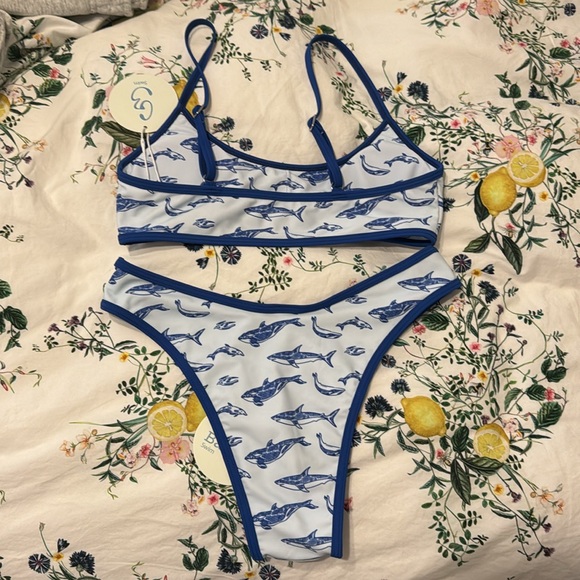 Grey Bandit swim nwt - Picture 2 of 2
